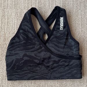 Gymshark Women’s Size S Adapt Animal Seamless Sports Bra Cross Back Performance